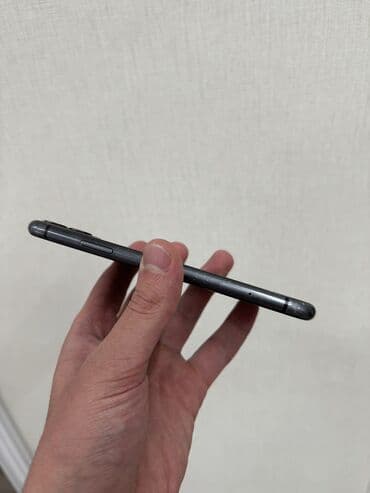 фит задний вид: IPhone 11, Б/у, 128 ГБ, Черный, 74 % — 8
