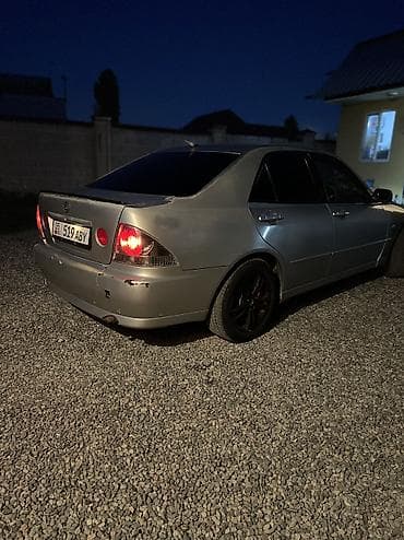 Lexus: Lexus IS: 2001 г., 2 л, Автомат, Газ, Седан — 2