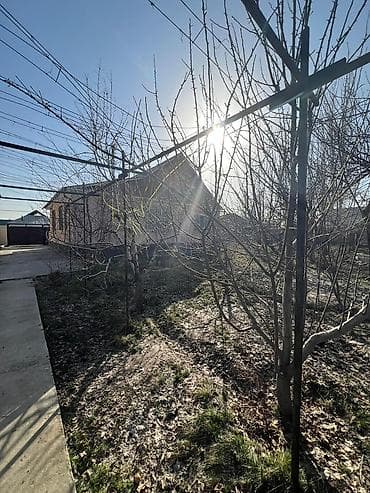🏡 Срочно продается дом в ж/м Ала-Тоо-2! ✅ 5-комнатный дом ✅ Участок — — 10