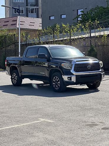 5700: Toyota Тундра: 2018 г., 5.7 л, Автомат, Бензин, Пикап — 1