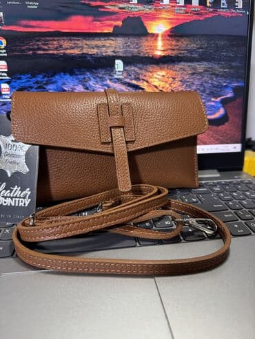 портфель для документов: Сумка-клатч с длинным ремнем через плечо. - Компактный формат — 2