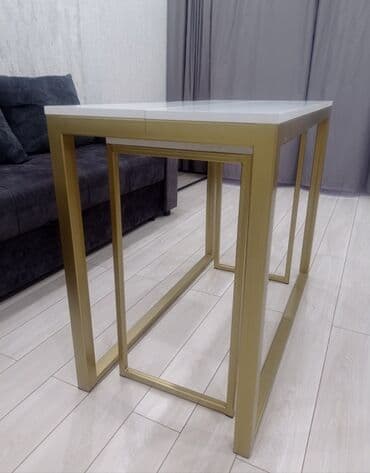 Стол-трансформер – практичное приобретение, выполняющее двойную