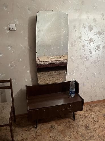 Офис эмереги: Срочно продам СССРовскую мебель: сервант, комод, трюмо. Всё дерево — 3