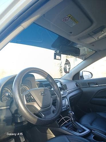 Продажа авто: Hyundai Avante: 2017 г., 1.6 л, Автомат, Газ, Седан — 6