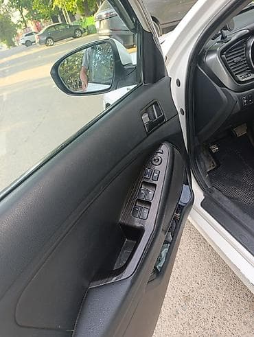 kia k7 2021: Kia K5: 2010 г., 2 л, Автомат, Газ, Седан — 8
