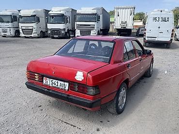 прикурит машина: Mercedes-Benz 190: 1989 г., 2 л, Механика, Бензин — 6