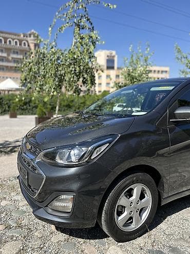 сед: Chevrolet Spark: 2019 г., 1 л, Автомат, Бензин, Седан — 5