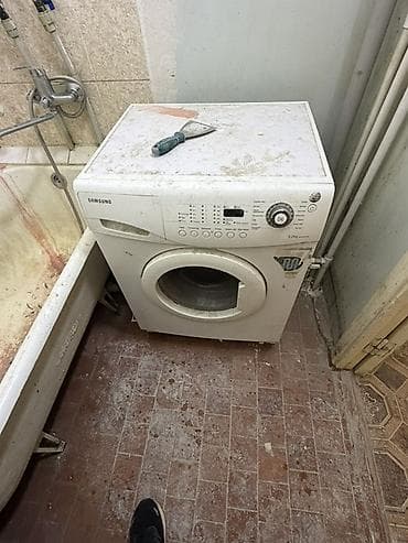 продаю стиральную машину: Стиральная машина Samsung, фронтальная загрузка, загрузка белья 5,2 — 2