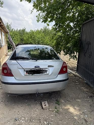 Транспорт: Ford Mondeo: 2002 г., 1.8 л, Кол менен иштөөчү, Бензин, Седан — 1
