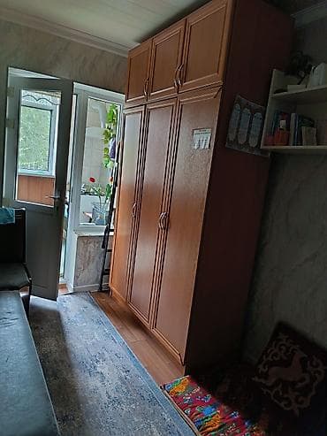 купить шкаф для одежды бу: Шифоньер, шкаф для одежды, Прямой, ЛДСП — 1