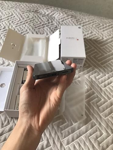 ксиоми 15: Xiaomi, 13, Б/у, 256 ГБ, цвет - Черный, 2 SIM — 3