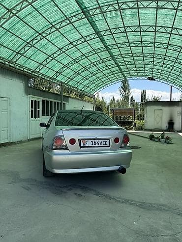 грузовый автомат: Toyota Altezza: 2003 г., 0.2 л, Автомат, Бензин, Седан — 2