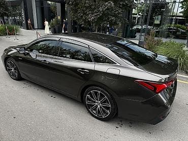 автомобиль на обмен: Toyota Avalon: 2019 г., 2.5 л, Вариатор, Гибрид, Седан — 3