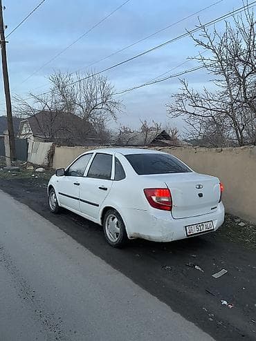 подбор авто: ВАЗ (ЛАДА) Granta: 2012 г., 1.5 л, Механика, Бензин, Седан — 4