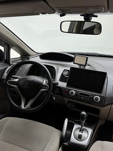 форестер 2009: Honda Civic: 2009 г., 1.3 л, Вариатор, Гибрид, Седан — 8