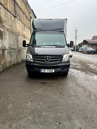 Жеңил жүк ташуучу унаа, Mercedes-Benz — 1