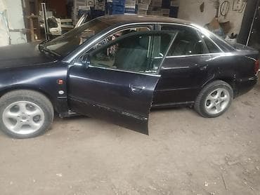 поло автомат: Audi A4: 1996 г., 1.8 л, Автомат, Бензин, Седан — 4