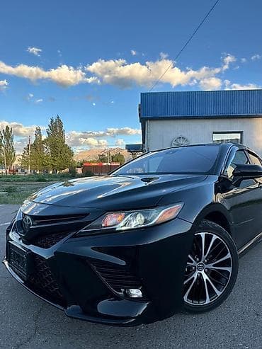 Toyota Camry: 2019 г., 2.5 л, Автомат, Бензин, Седан