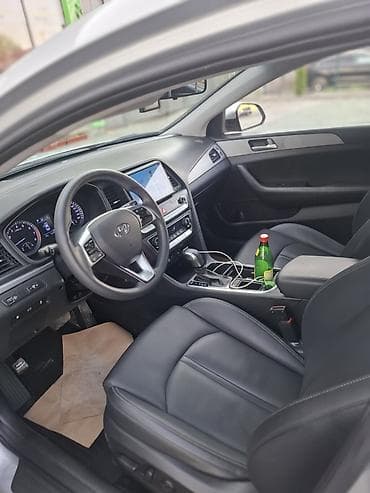 Продажа авто: Hyundai Sonata: 2019 г., 2 л, Автомат, Газ, Седан — 5