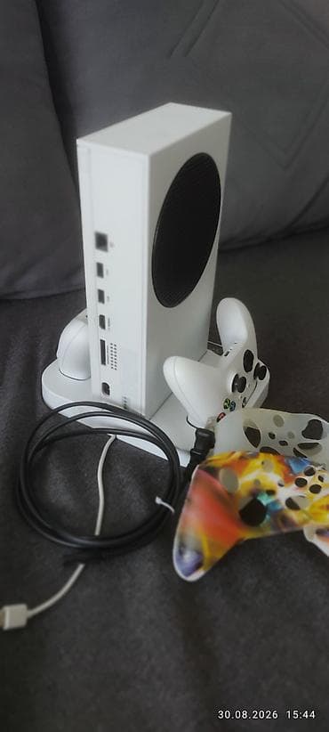 xbox microsoft: Игровая консоль Xbox Series S 512 Gb с аксессуарами. комплектация — 1