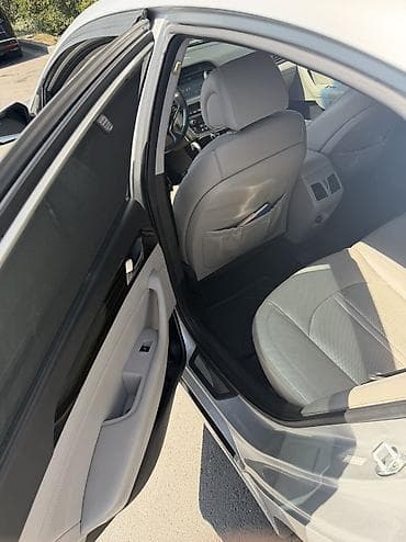 Продажа авто: Hyundai Sonata: 2017 г., 2 л, Автомат, Гибрид, Седан — 8