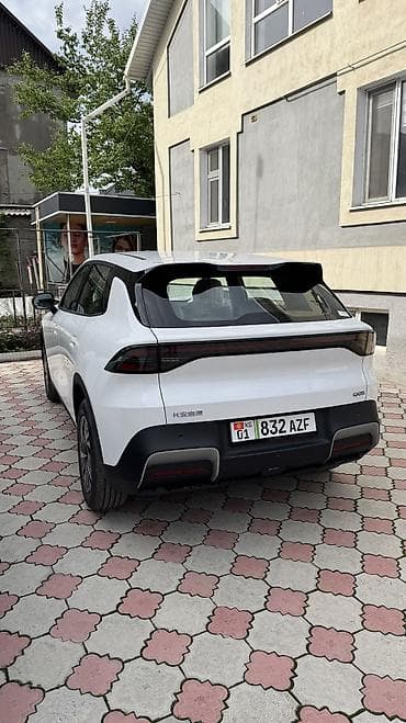 xpeng g3: Changan Qiyuan Q05: 2026 г., Электромобиль, Кроссовер — 3