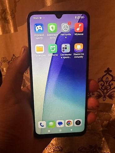 mi fit: Redmi, Redmi 14C, Б/у, 256 ГБ, цвет - Зеленый, 2 SIM — 2