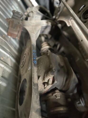 средний кузов двух скат: Toyota Crown Athlete,Crown Majesta, Mark 2 100 кузов, Subaru Legacy B4 — 16