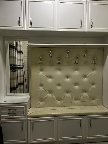 Прихожая модульная в классическом стиле - Цвет: белый корпус, мягкая