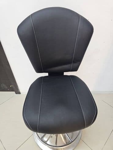 барная столешница: Представляем барный стул с сиденьем и спинкой, обтянутыми коричневой — 3