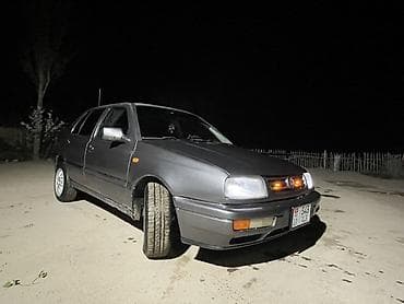 мата секыл: Volkswagen Vento: 1993 г., 1.8 л, Кол менен иштөөчү, Бензин, Седан — 4
