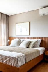 Гаражи: 1 комната, Душевая кабина, Постельное белье, Кондиционер — 1