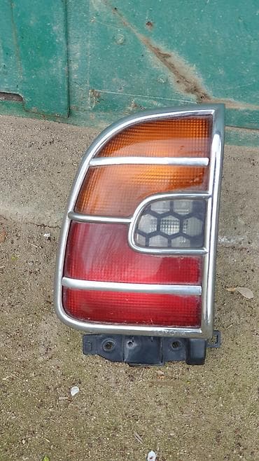 блок ауди: Комплект стоп-сигналов Toyota — 3