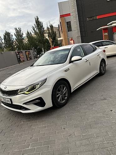Транспорт: Kia K5: 2018 г., 2 л, Автомат, Газ, Седан — 1
