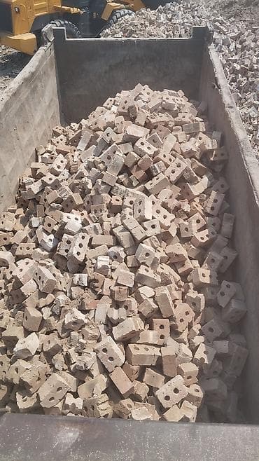 Строительный кирпич