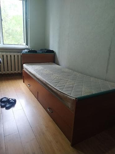 Дом и сад: Самовывоз. Односпальная кровать с матрасом и выдвижными ящиками — 3