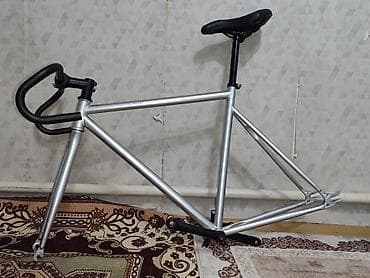 Детские велосипеды: Продаю раму с выносам,рулевой,баранка 25.4 и подсидел с седлом — 1