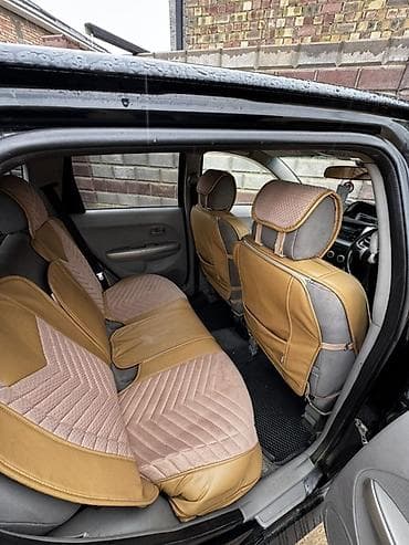 бюджетные авто: Toyota Ist: 2002 г., 1.5 л, Хэтчбэк — 5