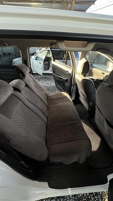Унаа: Toyota WISH: 2003 г., 2 л, Автомат, Бензин, Вэн/Минивэн — 8