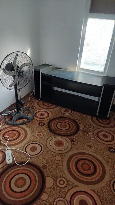 частная квартира: Сдаётся небольшое жилое помещение с отдельным входом. - Планировка — 2