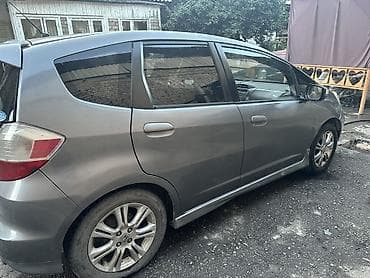 sprinter 315: Honda Fit: 2009 г., 1.5 л, Автомат, Бензин, Универсал — 3