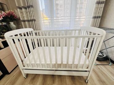 детская кроватка с люлькой внутри: Детская приставная кроватка, С колесиками, цвет - Белый — 6