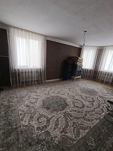 5 микр: 🏡 Продаётся двухэтажный дом на участке 5 соток! 📍 Отличная локация — — 9