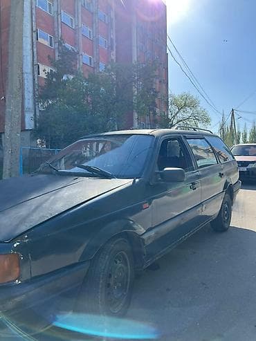 e star: Volkswagen Passat Variant: 1991 г., Ручные, Бензин, Универсал — 3