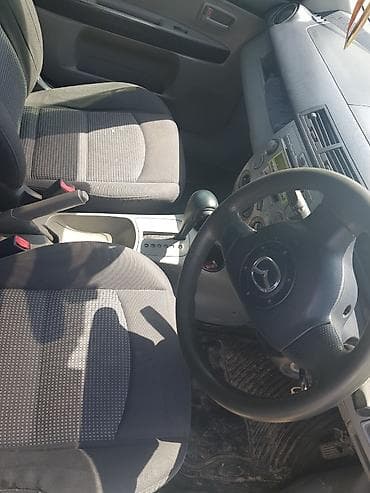 люки крыши: Mazda Demio: 2004 г., Автомат, Бензин, Хэтчбэк — 3