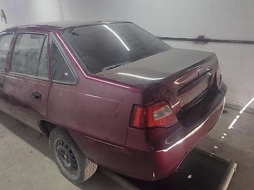 Daewoo Nexia: 2008 г., 1.6 л, Механика, Бензин, Седан