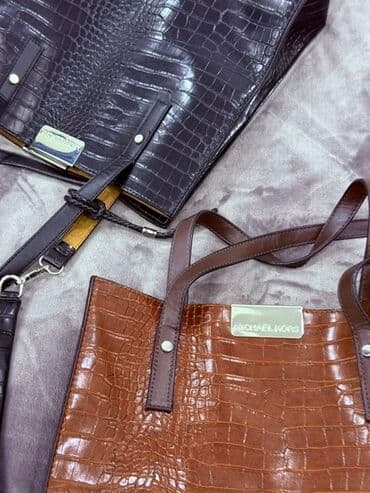 женский кошелек для документов: Классическая сумка, Michael Kors, Турция, Материал: Экокожа, Жёсткая конструкция, Съёмный кошелек, Женские, Б/у — 5