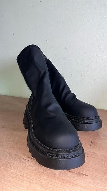 Кроссовки и спортивная обувь: Женские черные ботинки-носки на высокой платформе. - Цвет: черный — 1