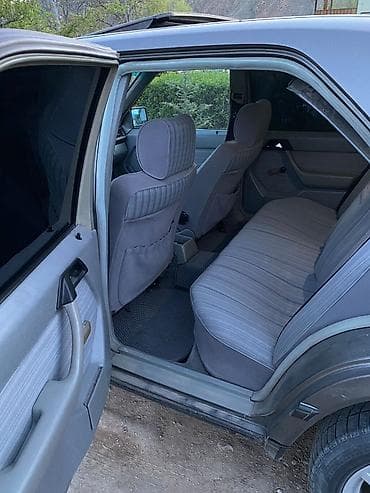 мерседес капот: Mercedes-Benz W124: 1988 г., 2 л, Ручные, Бензин, Седан — 5