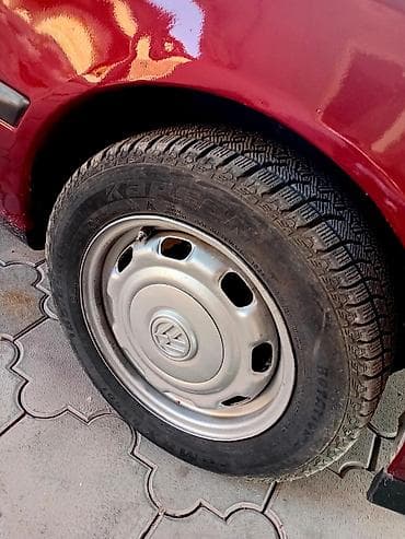 vin code: Volkswagen Vento: 1993 г., 1.8 л, Механика, Бензин, Седан — 5